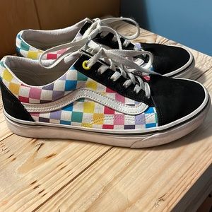 Women’s rainbow check Vans
